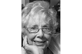 Rachael Dill's Instagram, Twitter & Facebook