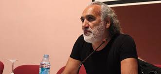 Lüks aracıyla polis otosuna çarparak i̇smet fatih alagöz'ün şehit olmasına, emre tetik'in ise yaralanmasına neden olan ünlü yönetmen sinan çetin'in oğlu rüzgar çetin tahliye edildi. Sinan Cetin Artik Kimse Basbakan Asamaz Sinefesto