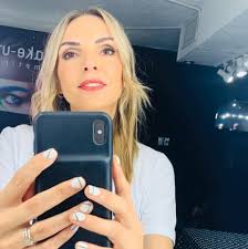 Karen Touche Make up Party