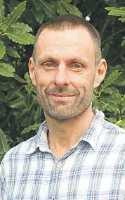 Tracey Hayes and Michele Guiver Tahunanui Beach