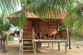 Golden Beach Cabana In Arugam Bay Beach Cabana Small Beach Houses House In The Woods