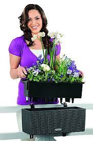 Blumenkasten water mit wasserspeicher blumentopf balkonkasten bewässerung grau. Blumenkasten Mit Wasserspeicher Weniger Giessarbeit Mehr Zeit
