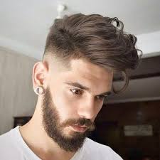 Square faces can have a tendency to look boxy or blunt with the wrong haircut, but adding some volume at the top can help elongate the face. 1001 Ideas For Hairstyles For Men According To Your Face Shape