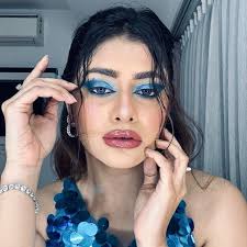 Anam Darbar (@anamdarbar97) • Instagram photos and videos