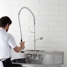 regency 1.15 gpm wall mount pre rinse