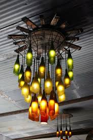 Diy Lampe 40 Verlockende Und Interessante Bastelideen Weinflaschen Lampen Kreative Lampen Flaschenlampe