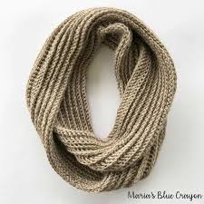 Slide the first loop off your finger and tug on the second loop to tighten the slipknot. How To Crochet A Scarf Crochet For Beginners 2020 Just Crafting Around