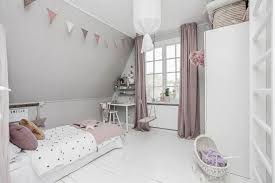 Bett Unter Dachschrage Im Kinder Jugendzimmer Tipps In 2020 Zimmer Kinder Zimmer Bett Kinderzimmer