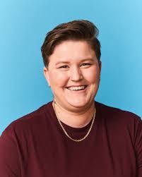 Jessica Mahn's Instagram, Twitter & Facebook