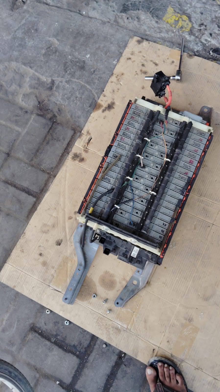 Hybrid Battery Service product image