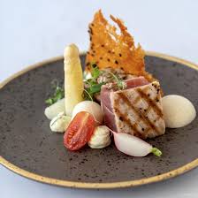 Tonijn Mi Cuit Asperge Wasabi Kaaskrokantje In 2020 Gastronomische Recepten Lekker Eten Gastronomische Hapjes