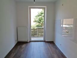 Frisch gestrichene wohnung mit balkon. 3 Zimmer Wohnungen Woge Bremerhaven
