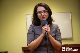 Komisja europejska staje dziś w obronie praw polskich obywateli przed agresywną polityką pis w konferencji prasowej udział biorą: Kamila Gasiuk Pihowicz O Lamaniu Konstytucji I Propagandzie Mediow Publicznych Zdjecia Moja Ostroleka