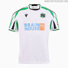 Im trikot des sc freiburg und des fc augsburg avancierte er ab 2016 im oberhaus zum torjäger. Hannover 21 22 Heim Auswarts Dritte Trikots Veroffentlicht Neuer Hauptsponsor Nur Fussball