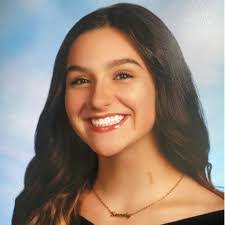 Rachel Einhorn's Instagram, Twitter & Facebook