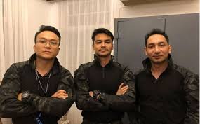 Ab.razak di jalan terkukur, kuala terengganu semalam, tiada tanda yang menunjukan pelawak itu akan melangsungkan perkahwinan dalam masa terdekat… mungkin juga zizan membuat persediaan dirumah lain, ramai. Siapa Berani Main Gila Kongsi Foto Polis Evo 3 Zizan Razak Minta Peminat Sabar Bawa Mengucap Gempak