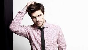 Check spelling or type a new query. Contratar A Peter Lanzani