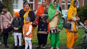It means the descent of divine guidance to mankind provided through ten enlightened masters. What Sikhs Think About A Sikh Ethnic Category On The 2021 Census