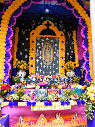 6 traditional día de los muertos dishes to place on your altar. Altar Rosa Y Azul Decoracion Dia De Muertos Ofrendas Dia De Muertos Altares Dia De Muertos