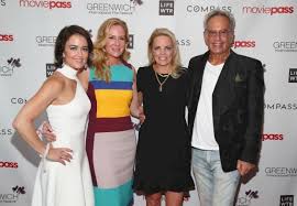 Some of the other musicians that he has been engaged to. Robert Ellis Silberstein