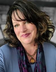 Michelle Cardinale's Instagram, Twitter & Facebook