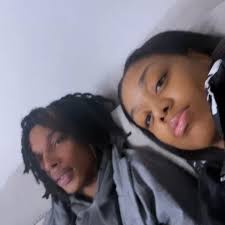 Kamisha Lee's Instagram, Twitter & Facebook