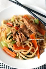 Korean Style Stir Fried Udon Noodles With Chicken And Veggies Recipe Udon Noodles Udon Noodles Stir Fry Fried Udon