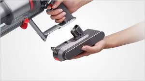 المكنسة الل اسلكي ة Dyson V11 نظرة عام ة دايسون الإمارات العربي ة المت حدة