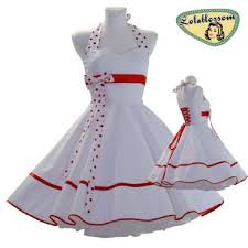 Genau aus diesem grund, möchten wir dich vor dem kauf die informationen zu verfügung stellen, damit du keinen fehlkauf tätigst. Weisses Petticoat Kleid Lolablossom Com Petticoat Kleid Hochzeit Brautkleid Weiss Rockabilly Kleid Hochzeit