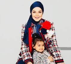 Information about siti aafiyah khalid's net worth in 2020 is being updated as soon as possible by infofamouspeople.com. Showbiz Aafiyah Kisses Siti S Belly Is 2nd Baby On The Way