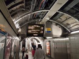 Bank with a team that supports your financial wellness. Ianvisits On Twitter New Train Indicators Being Installed At Bank Tube Station And Also In The Corridor Between The Dlr And The Central Line Before Anyone Says It Common Sense Suggests The