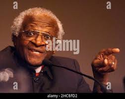 Nicole Bracy's Instagram, Twitter & Facebook