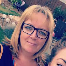 Hi does anyone remember the name of the really nice stately lady with  blonde hair who used to run the Edgcumbe Hotel in the mid 1980's. Was there  a night porter called