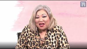 Lawyer siti kasim has hit out at umno supporters who had parked at the lawyer's parking area at the kl court complex. Love Advice With Siti Kasim Youtube