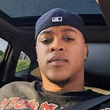 🇵🇸 The artist formerly known as the Iron Sherk (@TheIronSherk)