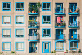 Apartment doppelhaushälfte eigentumswohnung gewerbeimmobilie grundstück haus haus freistehend hof / landhaus ladenlokal restaurant villa wohnung alle typen. Wohnung Mieten Uber Makler