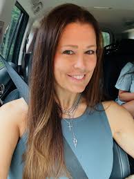 artist spotlight!! Jennifer Anderson Original Hello. My name is Jennifer  Anderson. I am a local artist from Oxford, MS. When I was a little girl, I  loved to paint, draw, color. But