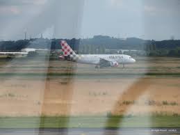 Une nouvelle ligne qui s'ajoute aux 7 lignes domestiques déjà existantes et qui sera opérée 4 fois par semaine, les lundis, jeudis, vendredis et dimanches. Avis Du Vol Volotea Lille Nice En Economique