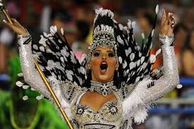 Ce se ascunde în spatele costumelor evident, carnavalul de la rio nu (mai) este o sărbătoare de inspiraţie religioasă. Carnaval De Rio Carnival Rio Carnival Brazil Carnival