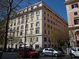 Besuchen sie unbedingt den berühmten trevi brunnen mit seinen herrlichen. Wohnung Kaufen 2 Schlafzimmer In Rom 438983 Gate Away