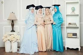 5 inspirasi gaun bridesmaid wanita bertubuh gemuk dream co id. Gamis Kebaya Modern Trend Fashion Untuk Acara Wisuda