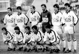 Altay takımının 2021 kadrosunda kimlerin olduğunu güncel bilgilerle buradan öğrenebilirsiniz. Ayaktakiler Oturanlar Altay 1980 1981
