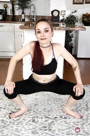 Atkhairy Ivy Addams Graceful Yoga Pants Porno Mobi Hd Images