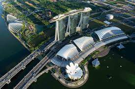8 Of The World S Most Daring Swimming Pools Sands Singapore Singapore Itinerary Marina Bay Sands
