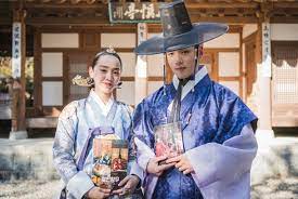 Queen, has decided not to renew his contract with o& entertainment which is due to expire next month. Hancinema S News Shin Hye Sun And Kim Jung Hyun Offer Closing Remarks For Mr Queen Hancinema The Korean Movie And Drama Database