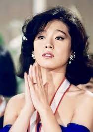 akina 中森明菜 おしゃれまとめの人気アイデア pinterest 怀南 美人 イラスト 日本美人 中森明菜 可愛い