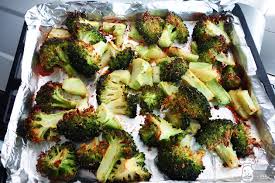 Ya sabes que las verduras verdes son una grandísima fuente de vitaminas y. Como Cocinar El Brocoli De Forma Sana Al Horno Y Sin Bechamel El Saber Culinario