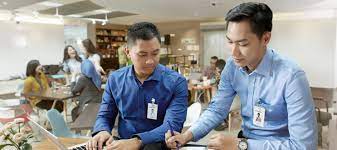 Demikian lah penjelasan tentang pengertian frontliner pengertian frontliner tugas frontliner, jenis jabatan frontliner, dan juga syarat sebagai frontliner yang telah di bahas sepertia yang ada diatas. Kriya Mandiri Mandiri Career
