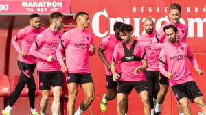 Un triunfo de sevilla ante barcelona podría hacer que los desbanquen del tercer sitio, mientras que la victoria de los 'culés' los catapultaría de momento al subliderato. 0ldckyajywbaum