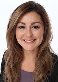 Lindsay Wainwright's Instagram, Twitter & Facebook